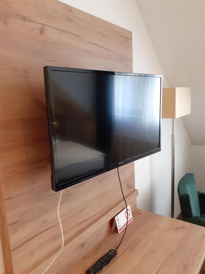Land-Gut-Hotel Zum Alten Forsthaus - Aufladestation Fuer Elektroautos Hürtgenwald Kültér fotó